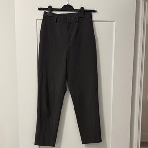 Women’s Uniqlo Classic Gray Pants